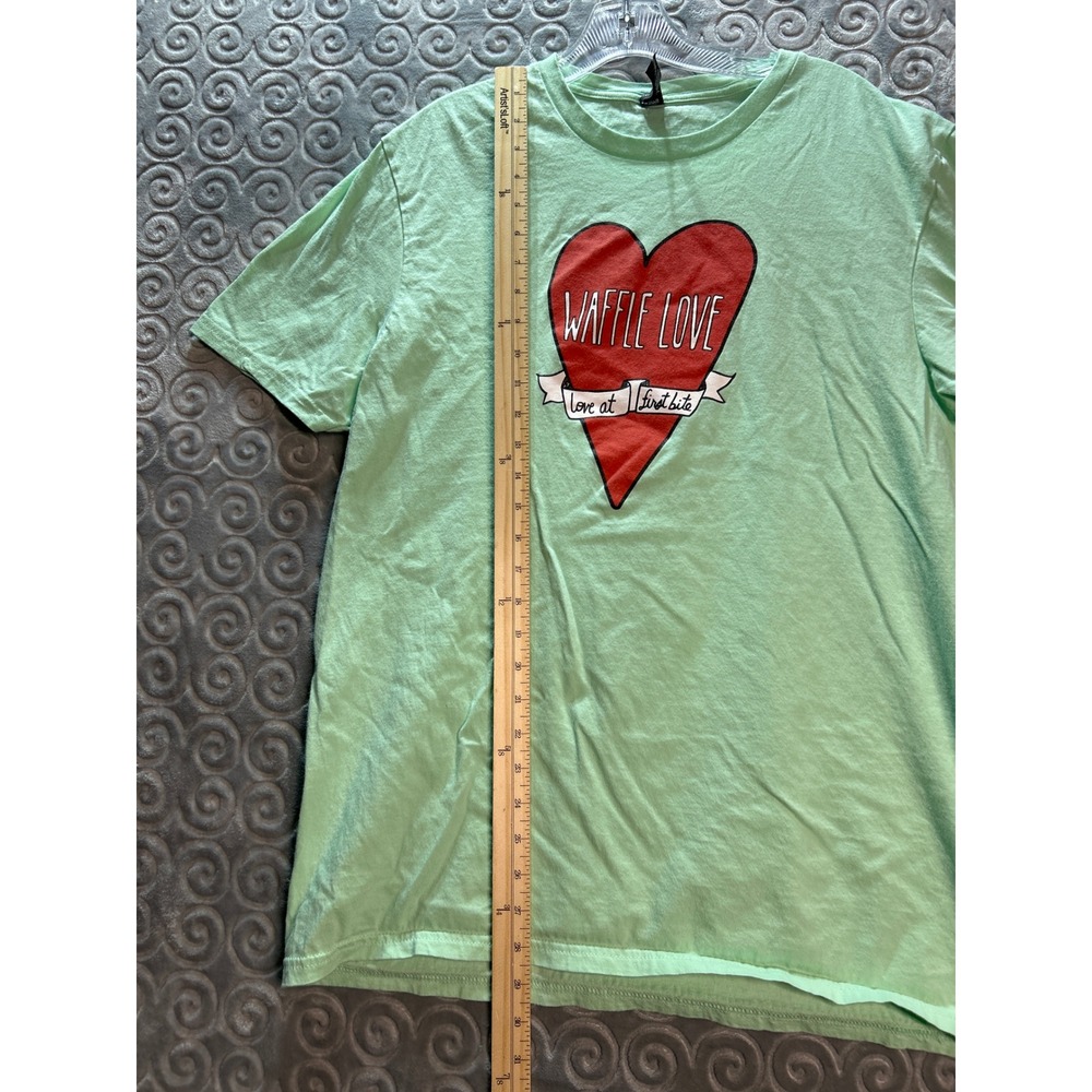 Very Important Tee Waffle Love Heart Graphic T Shirt Mint Green‎ XL - Picture 3 of 8